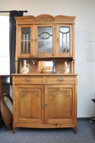 Eichenaufsatzschrank 07_Heinzelmann 3 (engel).jpg